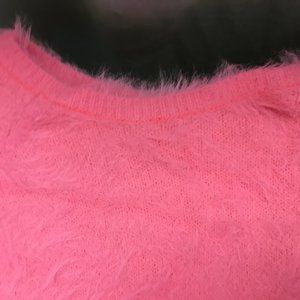 CUTE GIRLS PINK FUZZY SWEATER!!